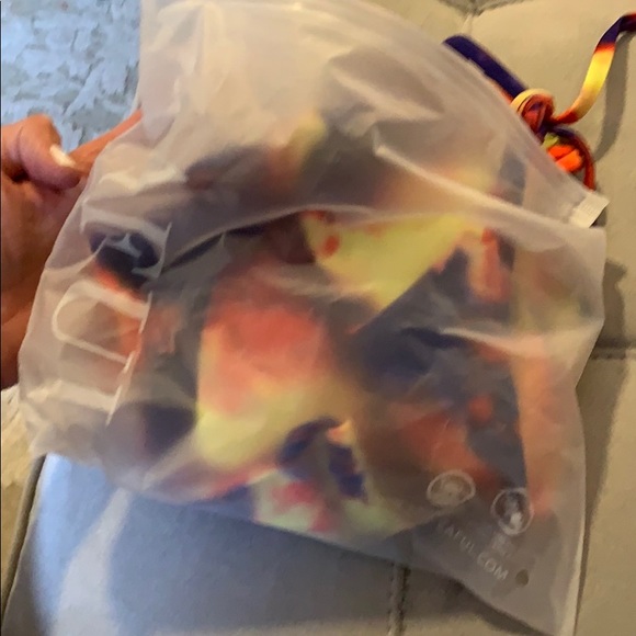 Bikini - Picture 6 of 6